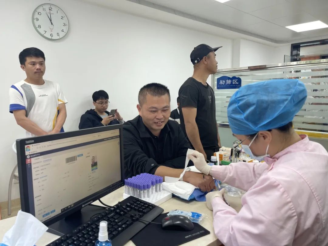 “我们又来献血了”——澄迈县土尾村村民献上新春“开门红”