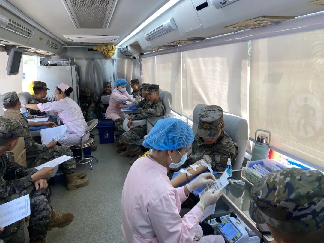 爱,与您“医”路同行——全省卫生系统开展无偿献血活动