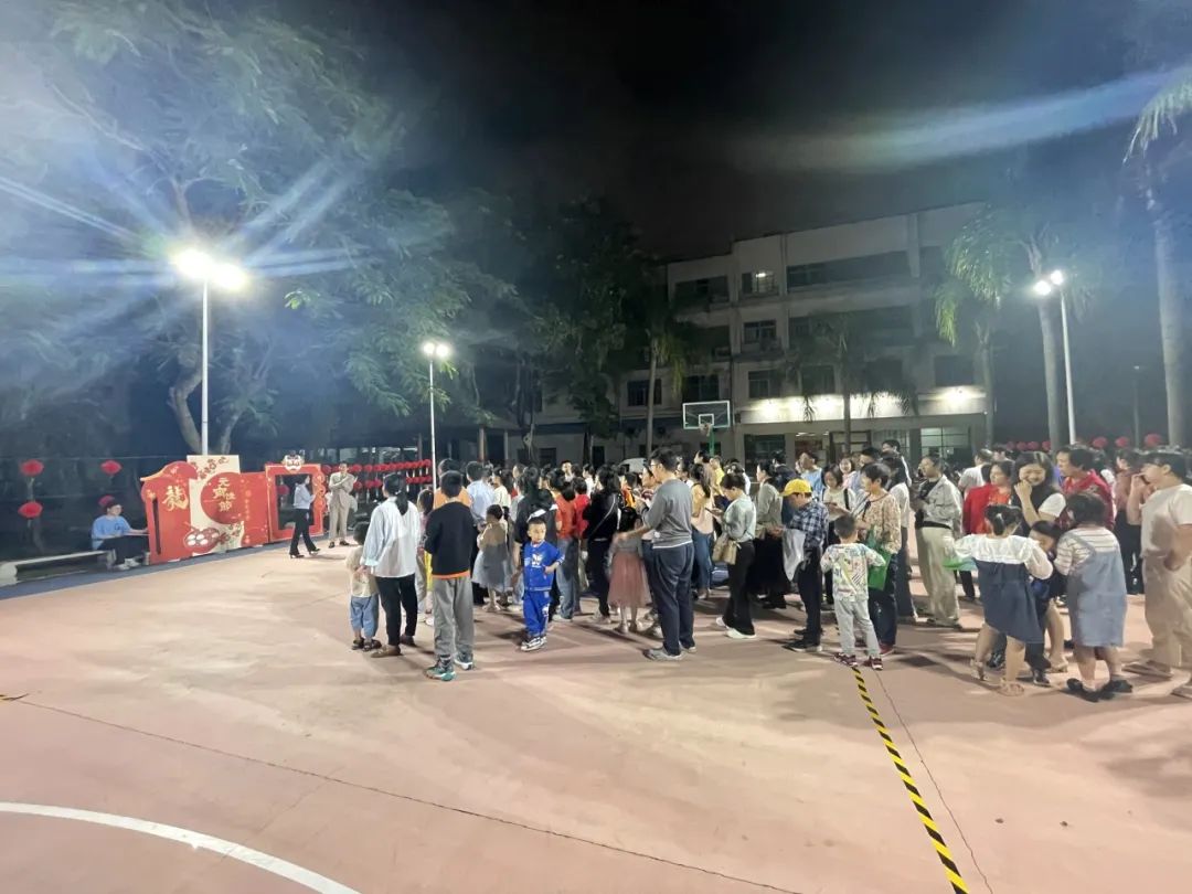 闹元宵 庆团圆 启新程 献爱心——海南省血液中心开展元宵游园活动