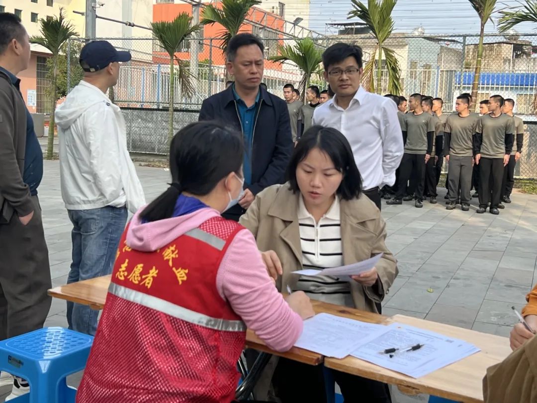 临高县卫健委组织无偿献血活动