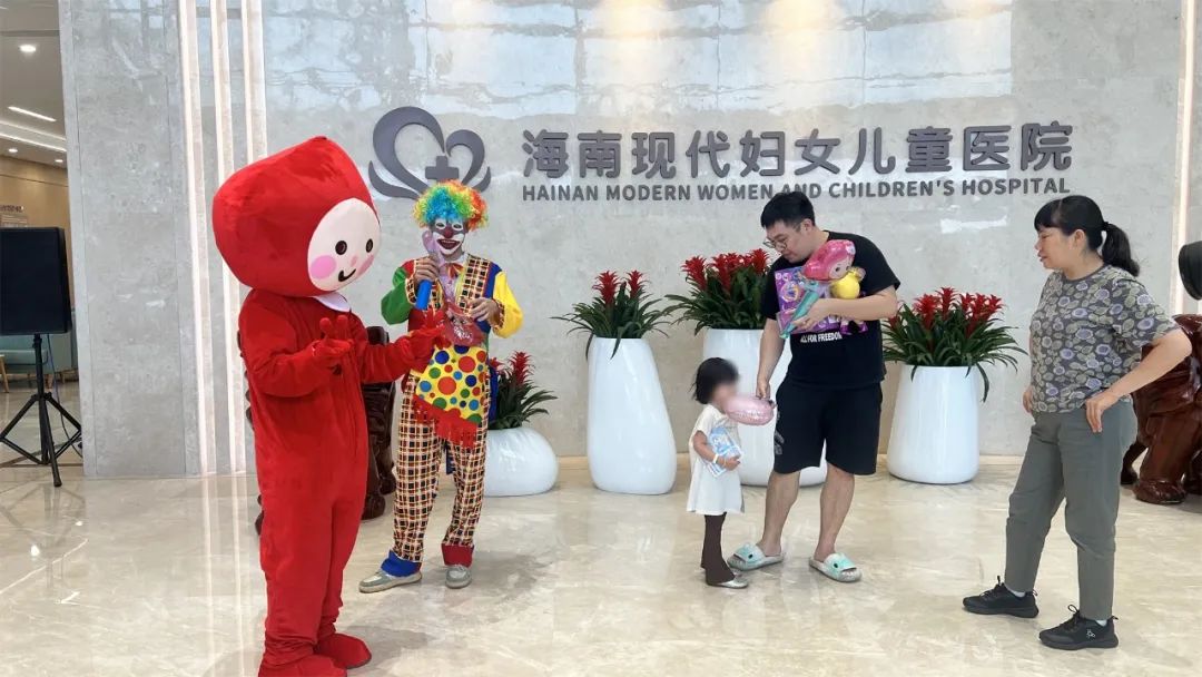 童梦守护 热血同行——海南省血液中心开展儿童节无偿献血快闪活动