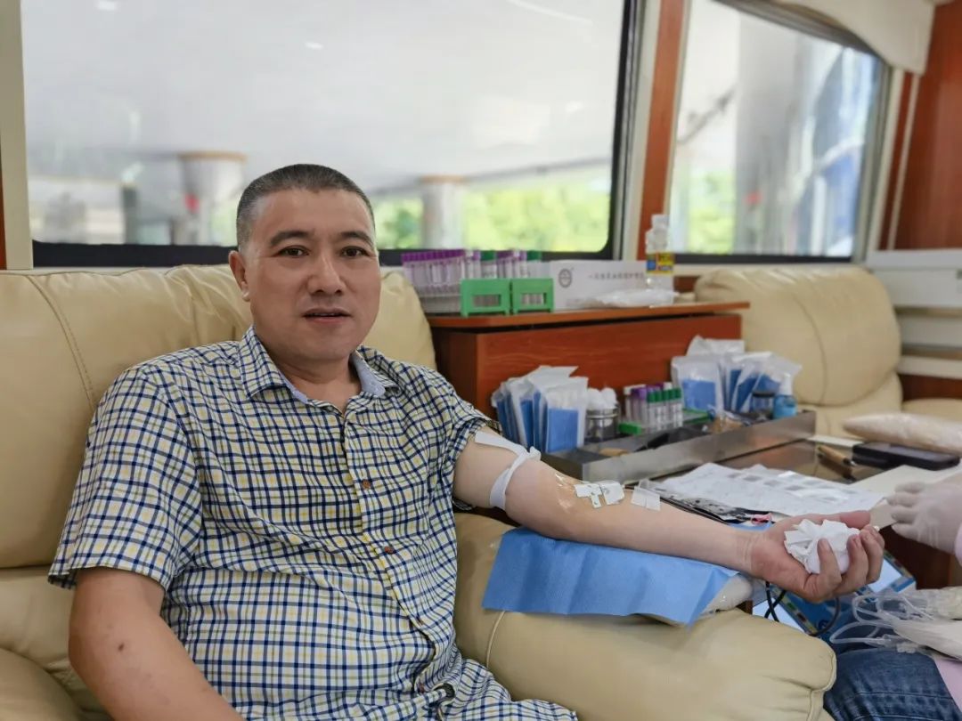 捐献青春热血 彩绘人生画卷——2024年海南日报报业集团无偿献血爱心活动