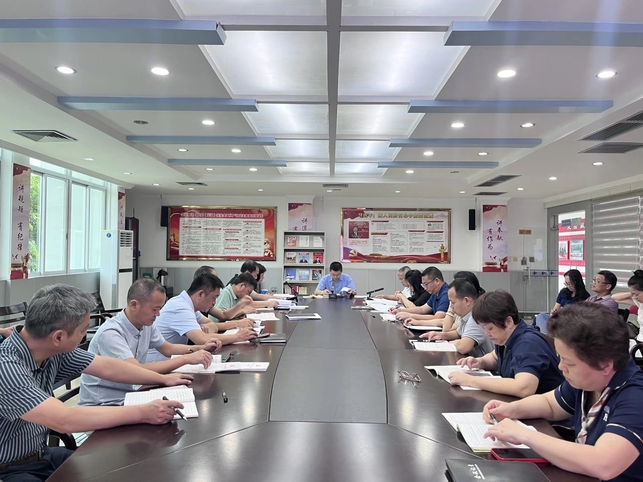 海南省血液中心召开警示教育会
