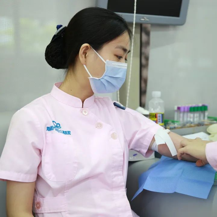 为爱挽袖 “医”不容辞|海南现代妇女儿童医院开展无偿献血活动