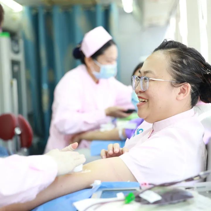 为爱挽袖 “医”不容辞|海南现代妇女儿童医院开展无偿献血活动