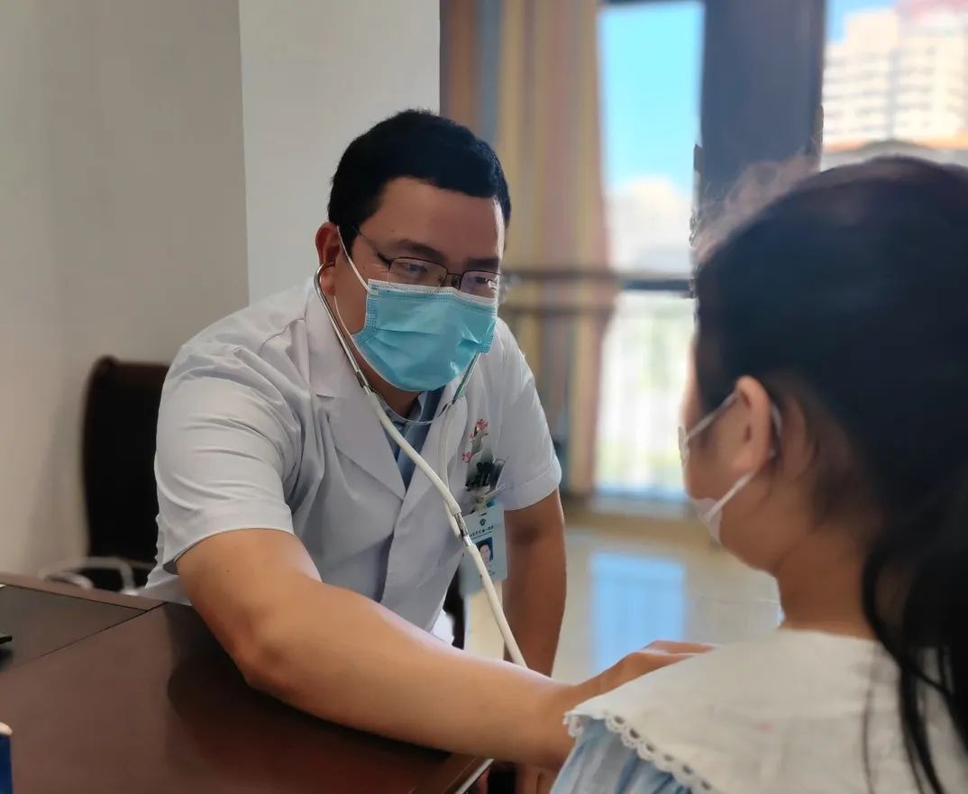 23年献血33次 医师李国雄的“医”腔热血