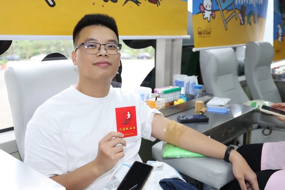 一腔热血助力生命续航——中国热带农业科学院开展2024年无偿献血活动