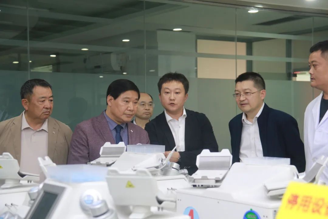 韩国济州特别自治道红十字会参观考察海南省血液中心