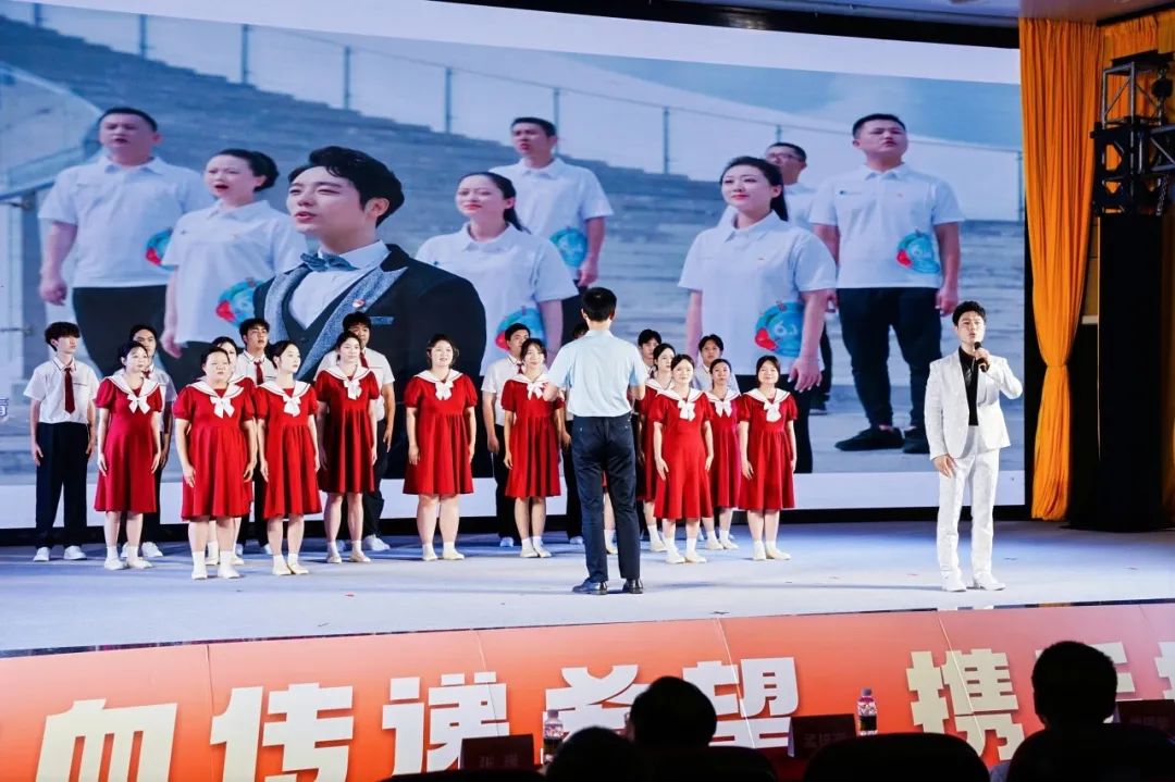 海南省举行庆祝2025年世界献血者日暨无偿献血表彰活动