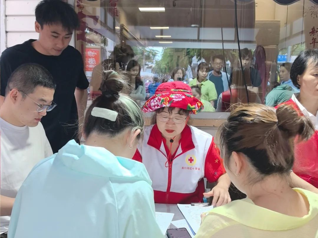 热血丹心映琼州 志愿微光照人间——海南省无偿献血志愿者服务总队五星志愿者任桂萍