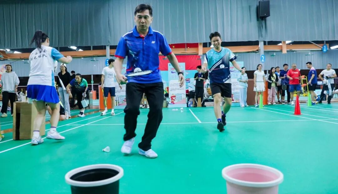 热血收官，为爱挥拍！海南省血液中心第二届“热血公益杯”羽毛球赛圆满落幕！