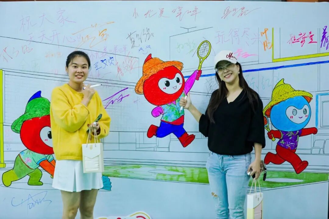 热血收官，为爱挥拍！海南省血液中心第二届“热血公益杯”羽毛球赛圆满落幕！