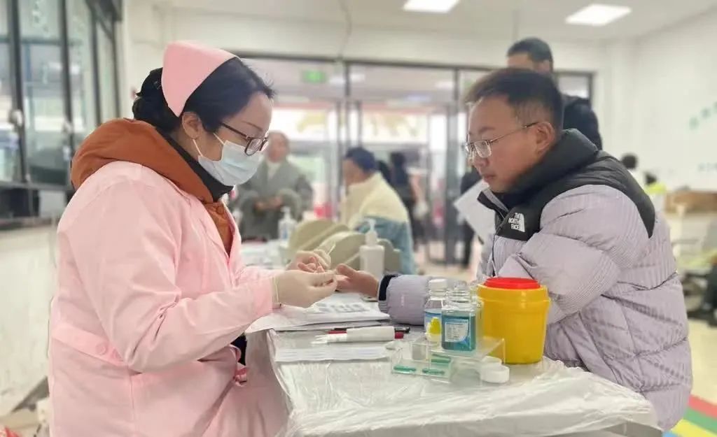 传递温暖！定文镇开展无偿献血活动