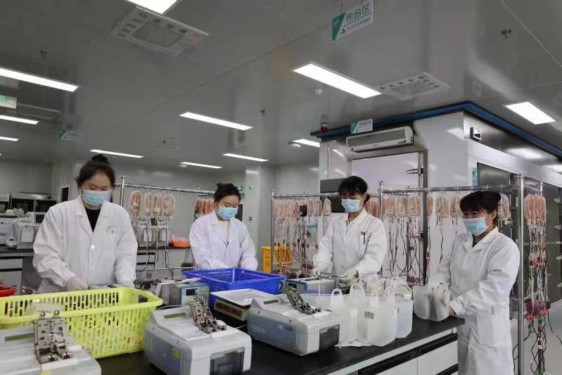 博爱在心 献血于行