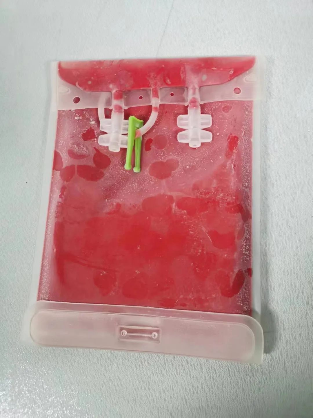 九江市中心血站应急制备“熊猫血”