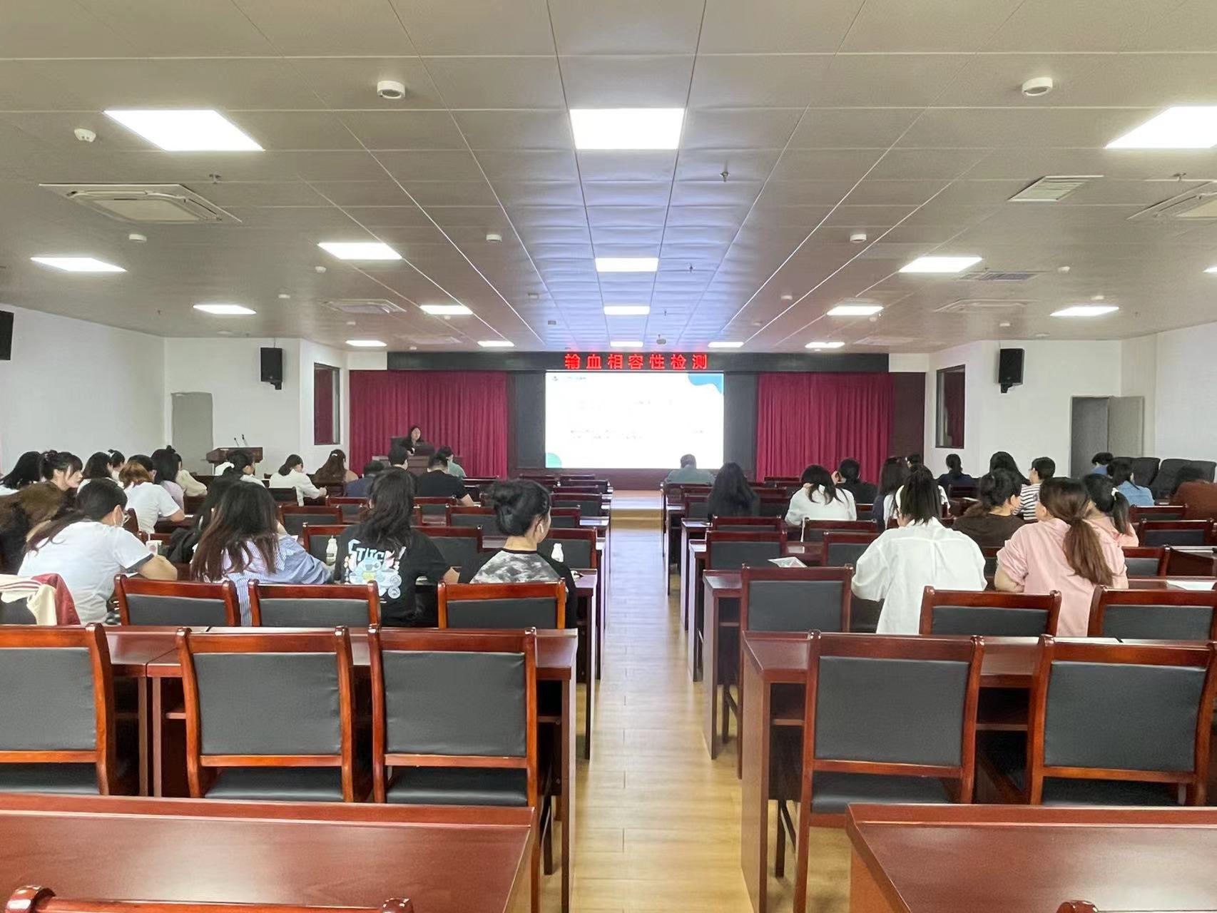 九江市中心血站举办《输血相容性检测》培训