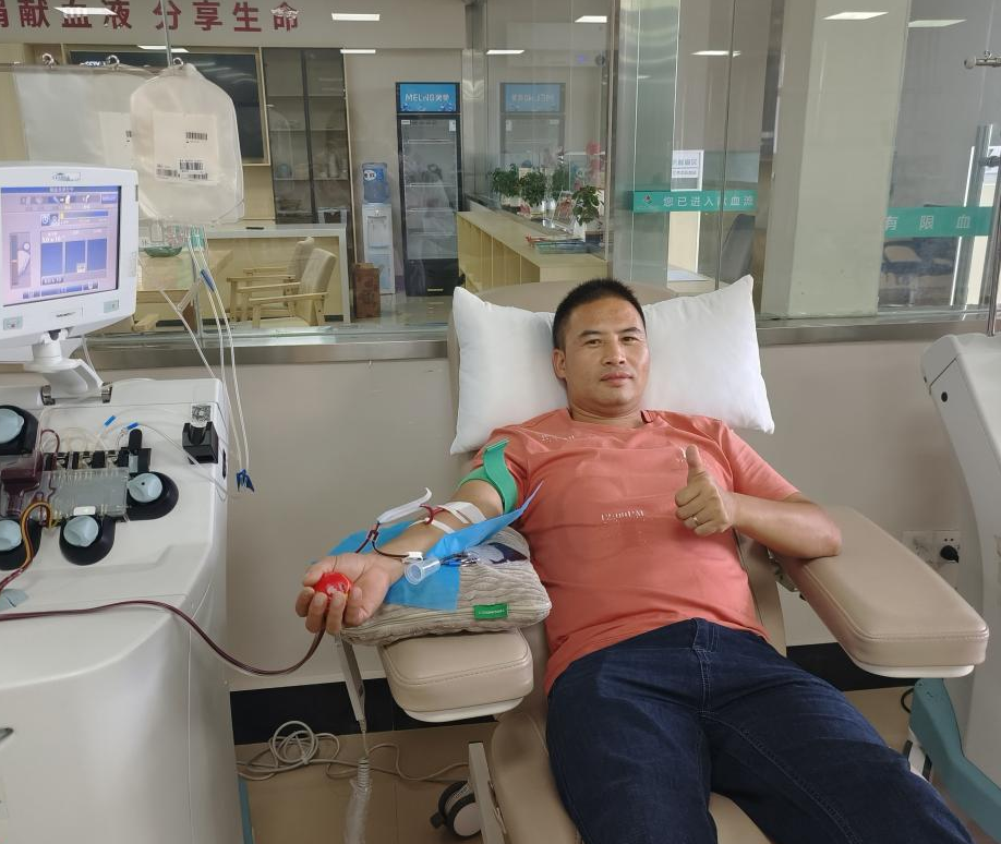 革命老区献血者来我站捐献热血
