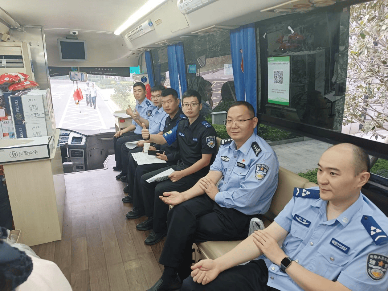 人民公安为人民  无偿献血显担当——市公安局开展2025年度第二次团体无偿献血活动
