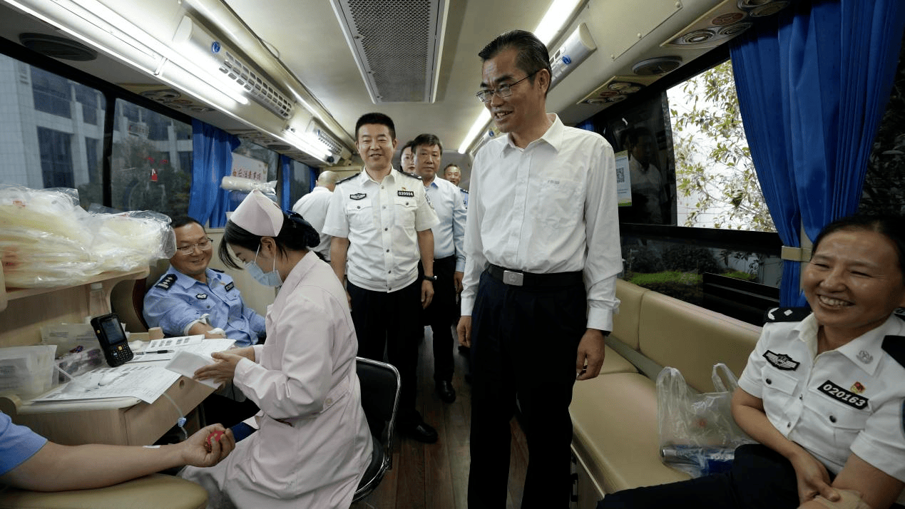 人民公安为人民  无偿献血显担当——市公安局开展2025年度第二次团体无偿献血活动